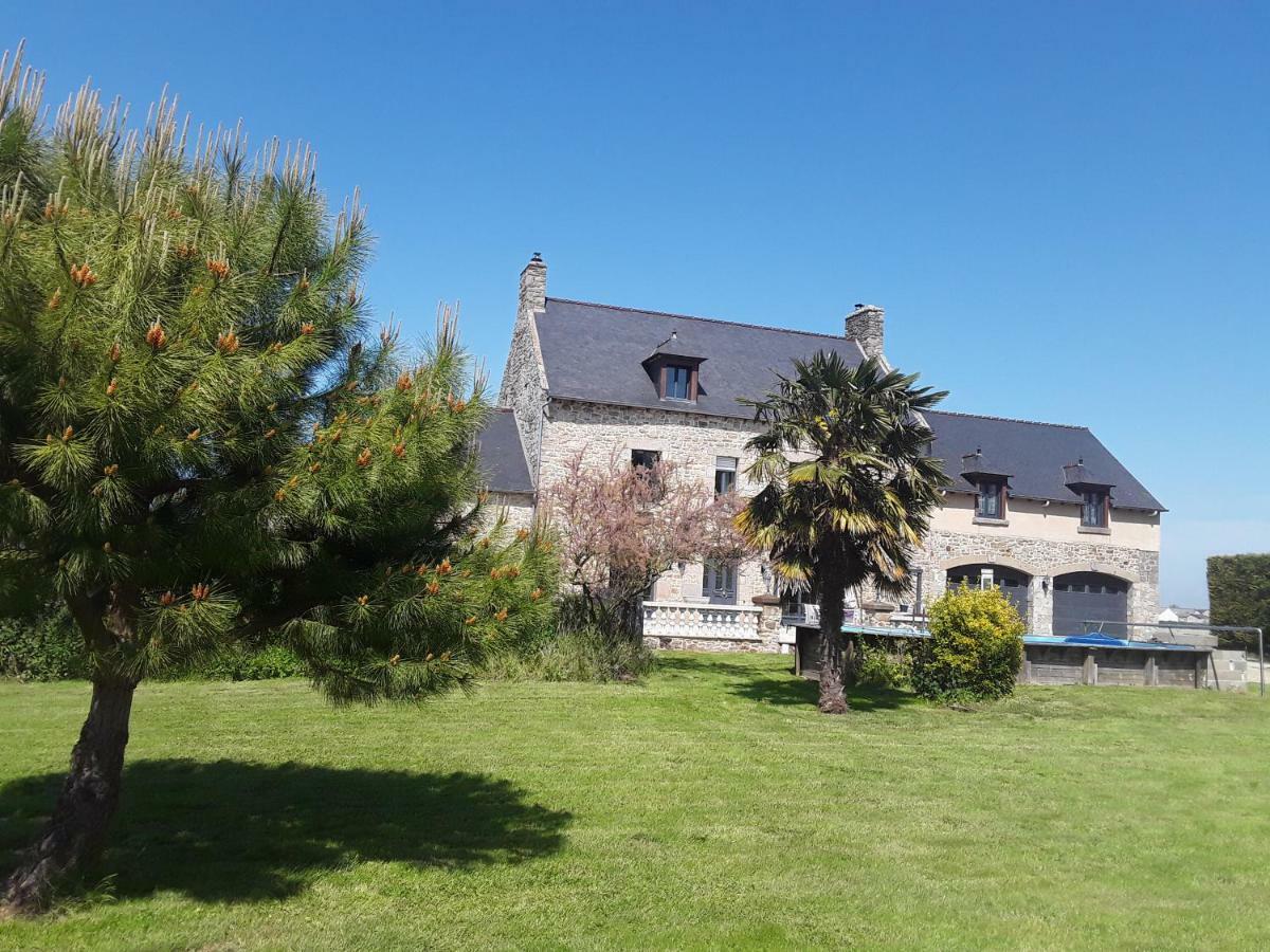 L'Ormelais Vacances Mont-Dol Екстер'єр фото